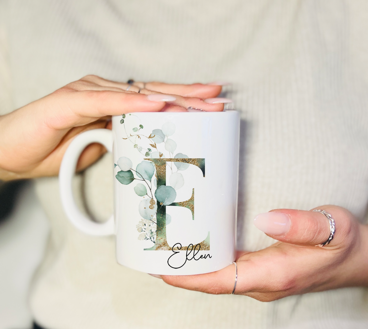 Personalisierte Tasse mit Namen, Buchstaben und Wunschtext