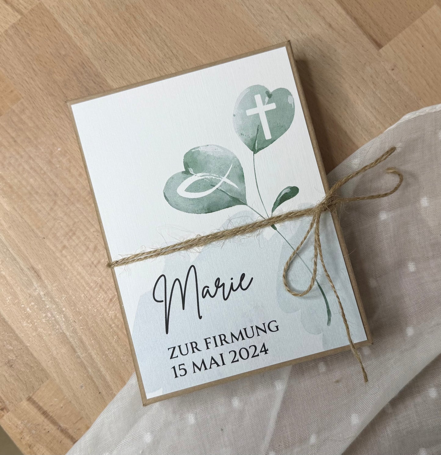 Personalisiertes Geldgeschenk Fisch Taube zur Firmung, Kommunion, Konfirmation, Jugendweihe – Geschenkbox mit Reagenzglas im Boho-Stil