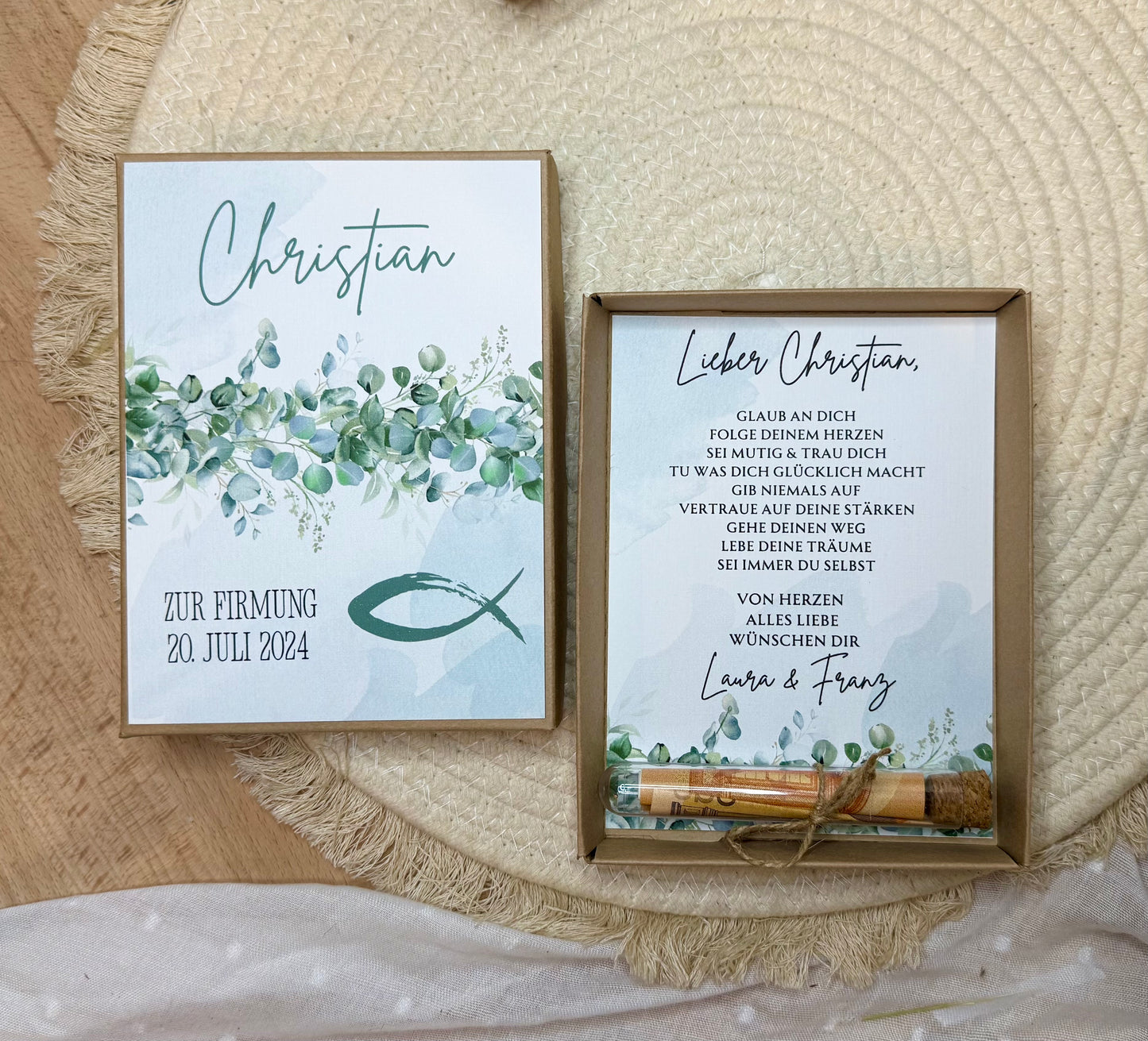 Personalisiertes Geldgeschenk Fisch Taube zur Firmung, Kommunion, Konfirmation, Jugendweihe – Geschenkbox mit Reagenzglas im Boho-Stil