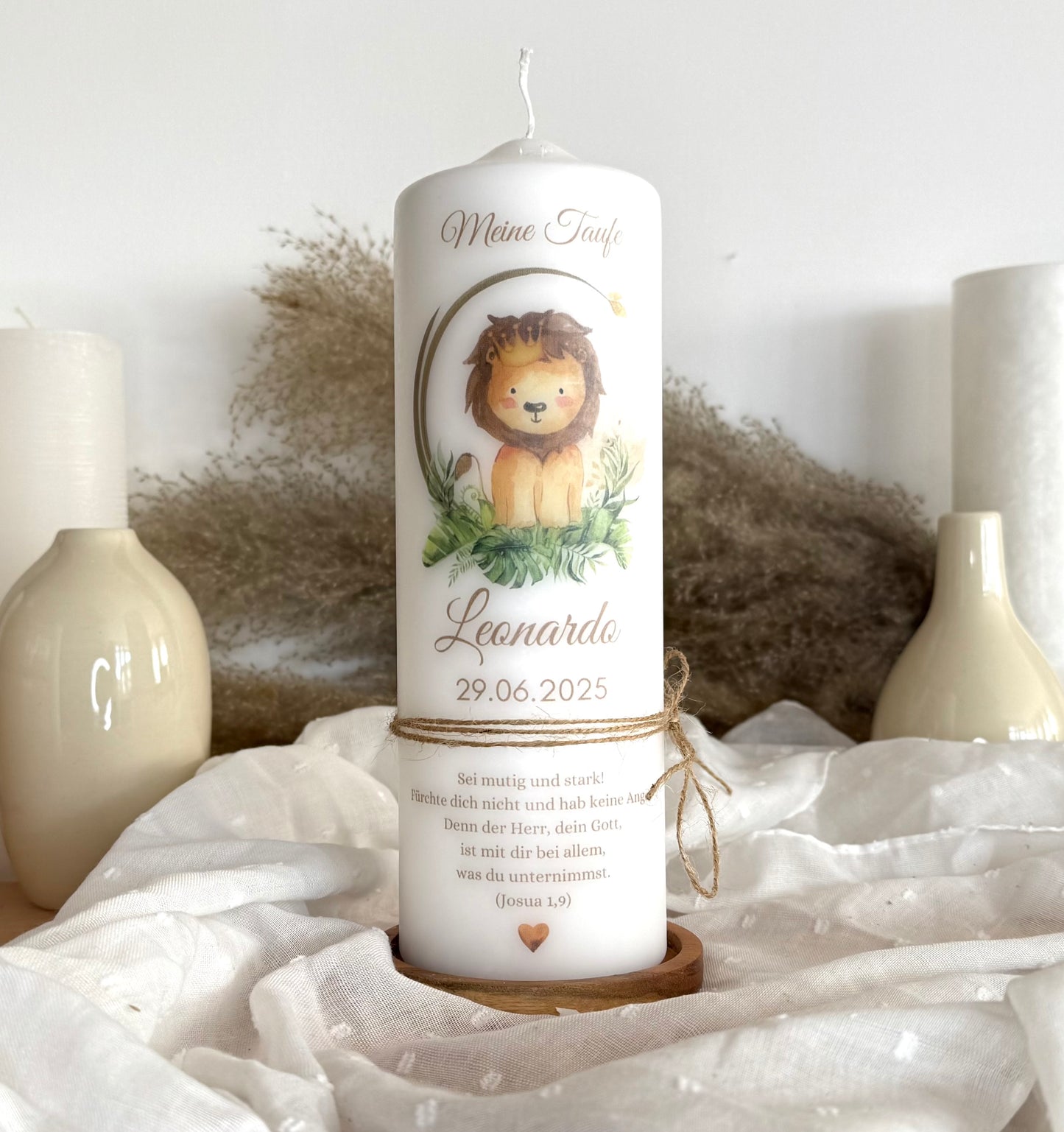 Taufkerze Löwe mit Blätterkranz Für Jungen und  Mädchen