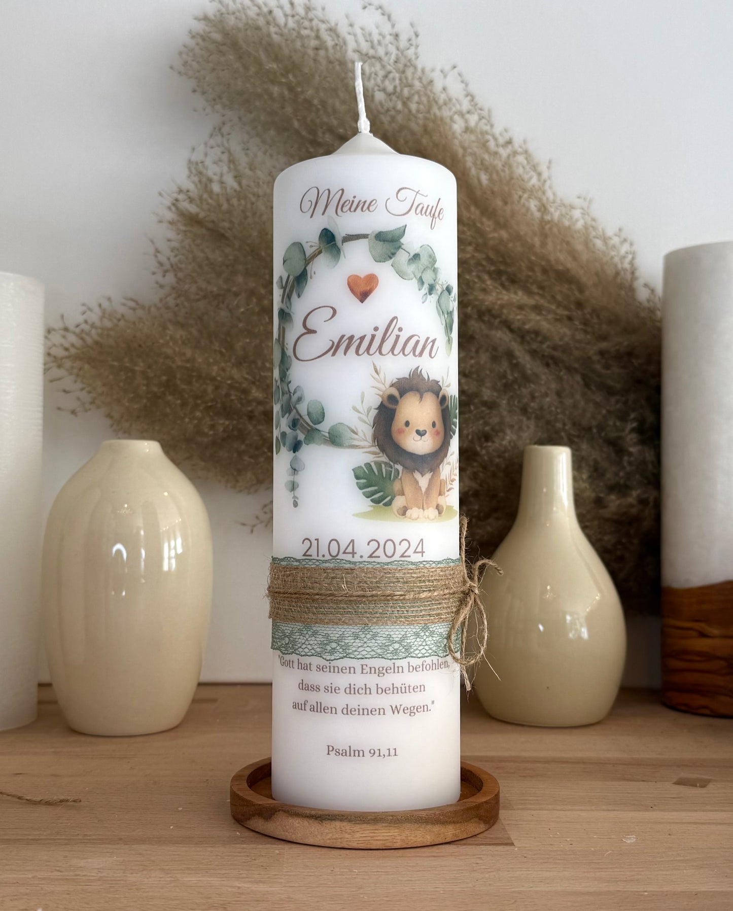 Taufkerze Eukalyptus Kranz Löwe Für Jungen und  Mädchen